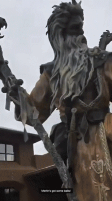 013c119eed412709849c433658855a46.gif